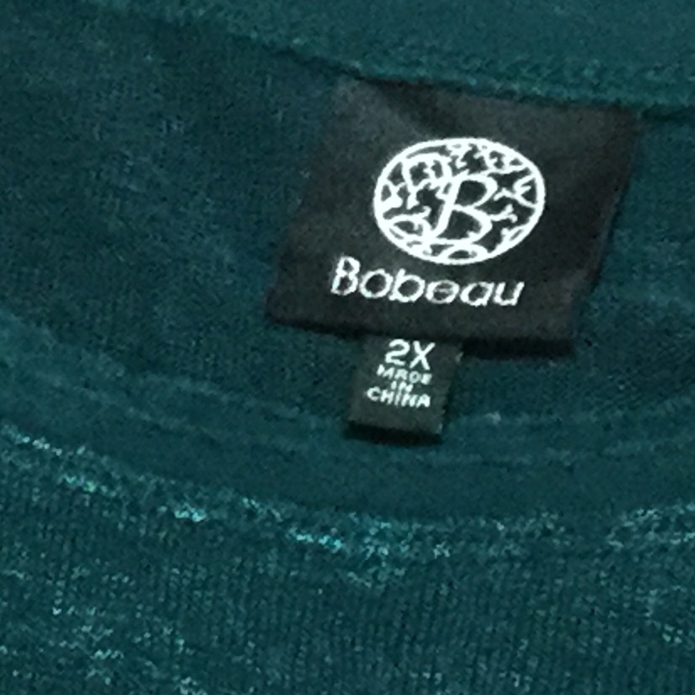 Iridescent Textured Sweater - Picture 3 of 4